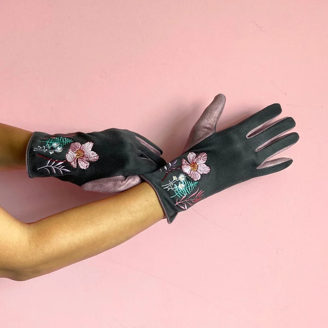 Guantes flor jardín secreto disaster designs