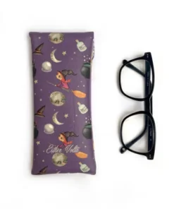 Alternative view of Funda de Gafas  Brujita Esther Volta